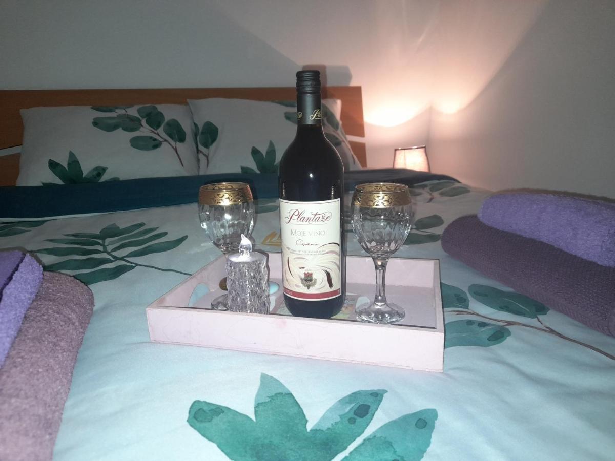 Apartman Lela ヴルシャツ エクステリア 写真