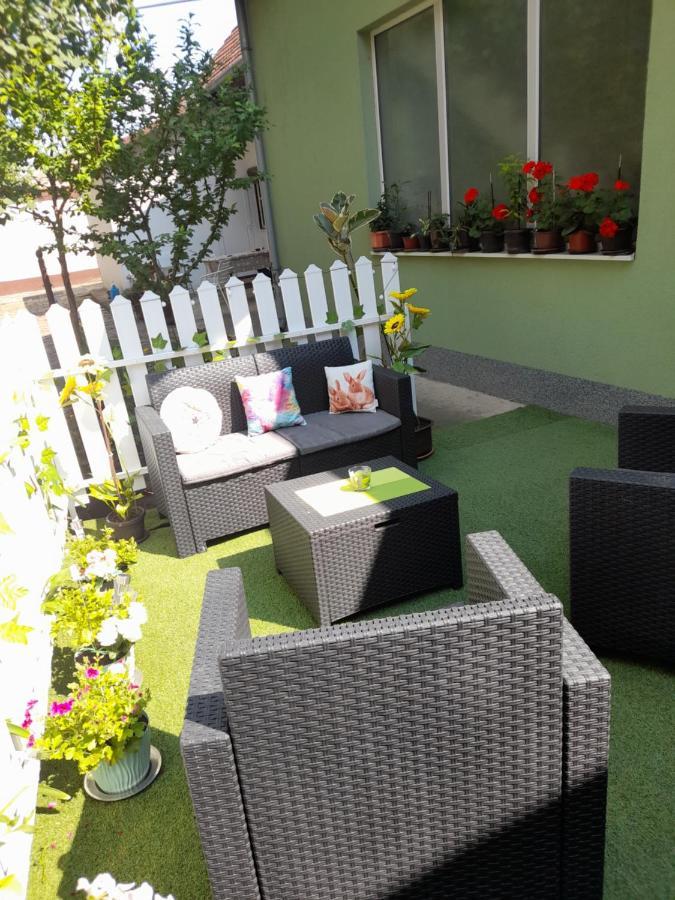Apartman Lela ヴルシャツ エクステリア 写真