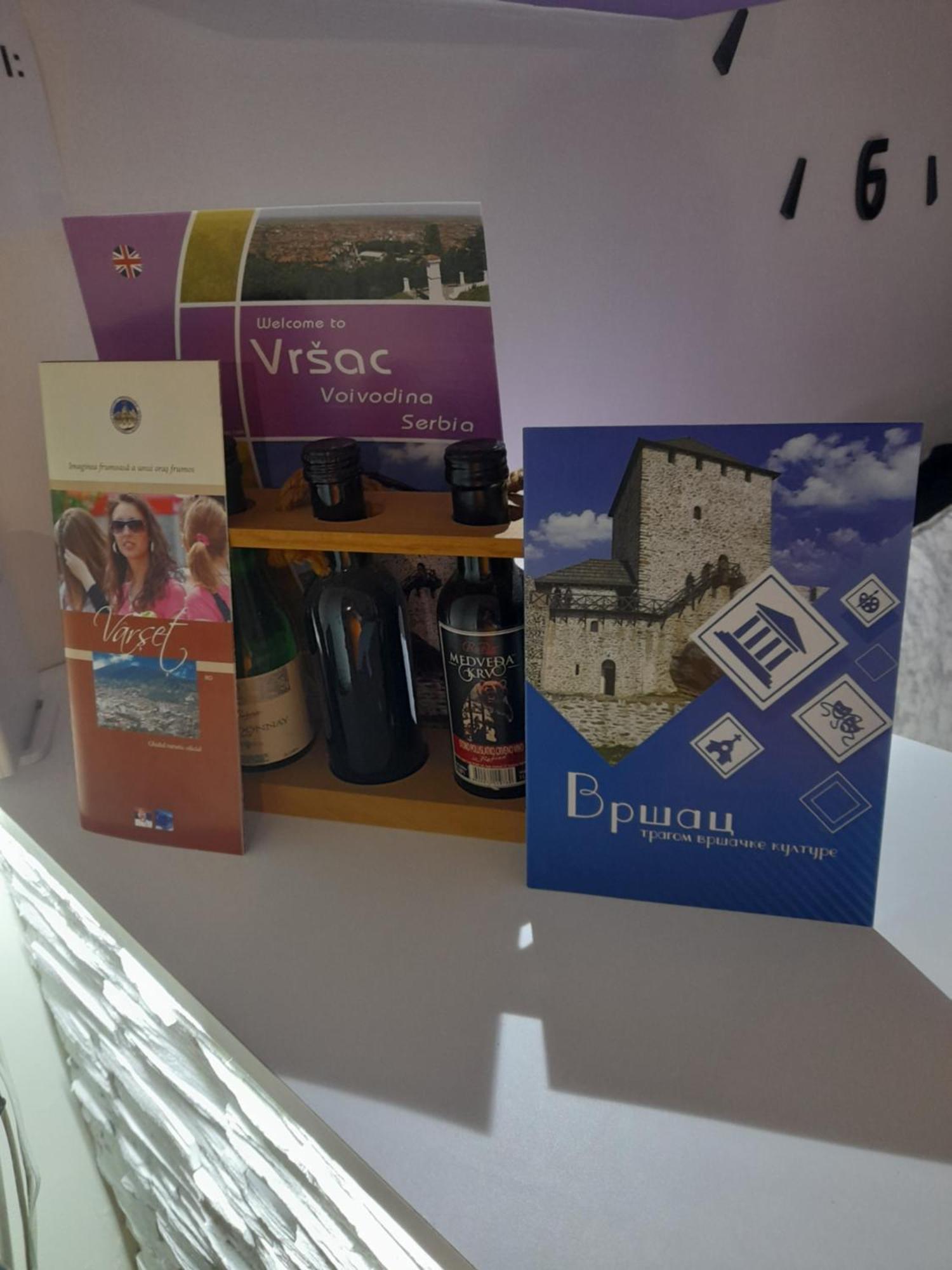 Apartman Lela ヴルシャツ 部屋 写真